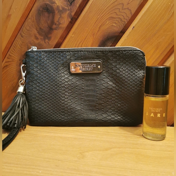 Victoria's Secret Set - Picture 1 of 5